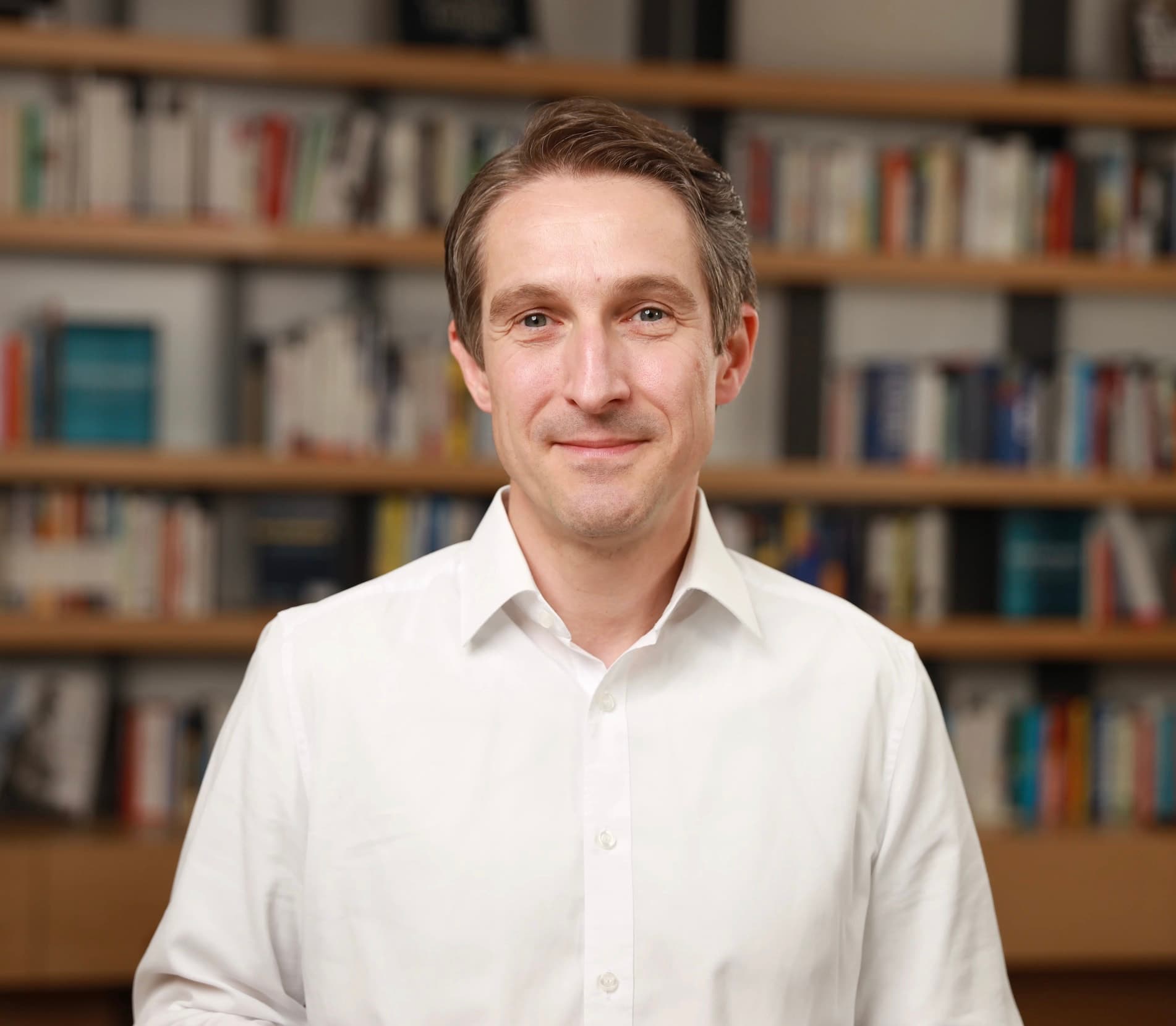 Dr. Tobias Silberzahn
